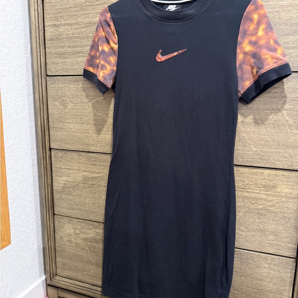 Nike Women's Black Dress with tortoise Shell print Accents